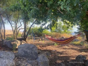 קרוואן%20עם%20חיוך%20,%20אודם